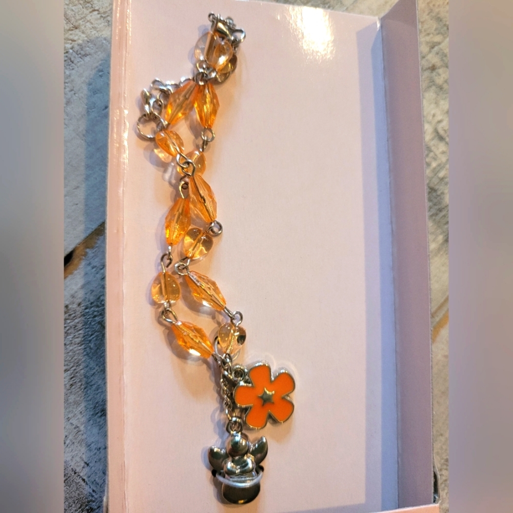 New in box "Aunt" peach beaded bracelet by Russ